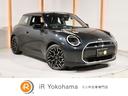 ＭＩＮＩ クーパーＳＥ　フェイバリット・トリム　禁煙車　ベスキンシート　シート＆ハンドルヒーター　バックカメラ　前後障害物センサー　レーンキーピングアシスト　後車衝突警告　ＡｐｐｌｅＣａｒＰｌａｙ　ヘッドアップディスプレイ　純正ナビ　ＥＴＣ２．０（1枚目）