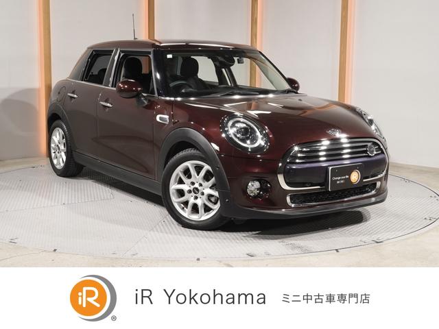 ＭＩＮＩ(ミニ) クーパー　限定車　禁煙車　ワンオーナー　専用装備　アクティブクルコン　コンフォートアクセス　バックカメラ　パーキングアシスト　前後障害物センサー　衝突軽減ブレーキ　ＬＥＤヘッドライト　ＥＴＣ　整備付 中古車画像