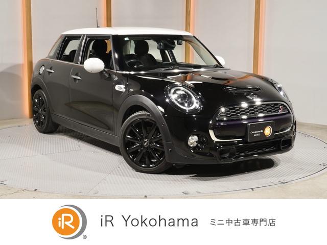 ＭＩＮＩ(ミニ) クーパーＳＤ　禁煙車　パーキングアシスト　バックカメラ　前後障害物センサー　アクティブクルコン　衝突被害軽減ブレーキ　コンフォートアクセス　純正ナビ　ＥＴＣ２．０　整備付 中古車画像