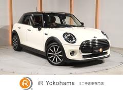MINI クーパー 禁煙車 レザーシート シートヒーター コンフォートアクセス パーキングアシスト バックカメラ 前後障害物センサー ストレージコンパートメントパッケージ 純正ナビ ETC 整備付 中古車画像