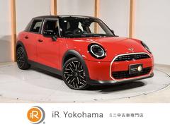MINI クーパーC フェイバリット・トリム 禁煙車 ベスキンシート シート&ハンドルヒーター Mパッケージ バックカメラ 前後障害物センサー ペダル踏み間違い抑制機能 AppleCarPlay 純正ナビ ワイヤレスチャージ ETC2.0 整備付 中古車画像