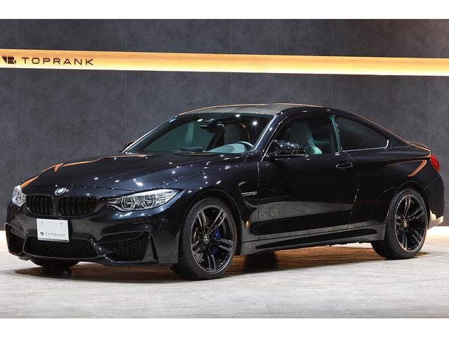 M4クーペ 6速MT 左ハンドル シルバーストーンレザー OP19インチAW カーボンインテリアトリム カーボントランクスポイラー 整備記録有り(1枚目)