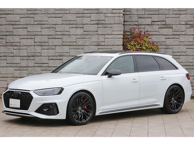 アウディ ＲＳ４アバント