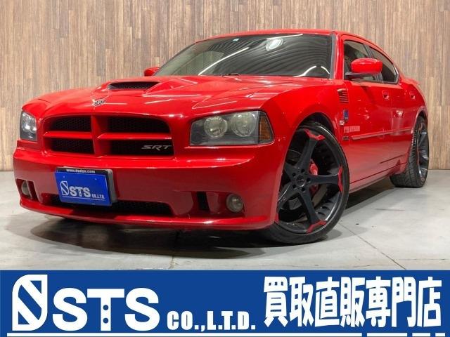 ダッジ チャージャー ダッジ ｓｒｔ８ 正規ディーラー車 ６ １ｌ ｈｅｍｉエンジン サンルーフ ｇｉｏｖａｎｎａ２２インチａｗ アルカンタラ 革パワーシート レッドコンソールパネル 純正ナビ バックカメラ ｂｌｕｅｔｏｏｔｈ ｅｔｃ 左ｈ 埼玉県 ｓｒｔ８ 正規