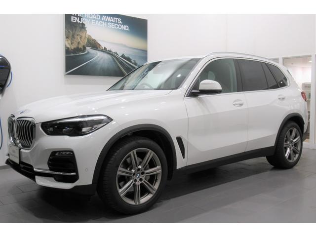 ＢＭＷ Ｘ５ ｘＤｒｉｖｅ　３５ｄ　弊社デモカー　禁煙車　レザーシート　パノラマサンルーフ　電動シート　シートヒーター　全方位カメラ　前車追従クルーズコントロール　ハンズオフ　電動リアゲート　ＴＶ