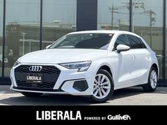 アウディ　Ａ３　スポーツバック３０ＴＦＳＩ　衝突軽減Ｂ　ＡＣＣ　ＢＳＭ