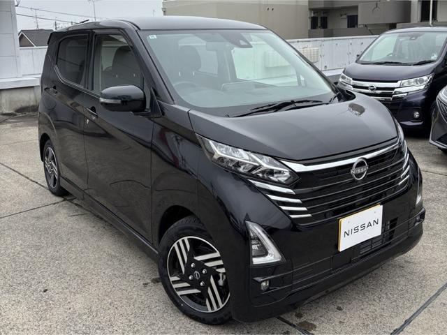 ハイウェイスター　Ｘ　プロパイロットエディション　試乗車ＵＰ純正ナビ付車　禁煙　レーダークルーズ　ＬＥＤ　スマートキー　車線逸脱防止　ドラレコ　点検記録簿　イモビライザー　Ｂカメラ　アルミホイール　サイドモニター　ハイビームＡ　アイドリングストップ