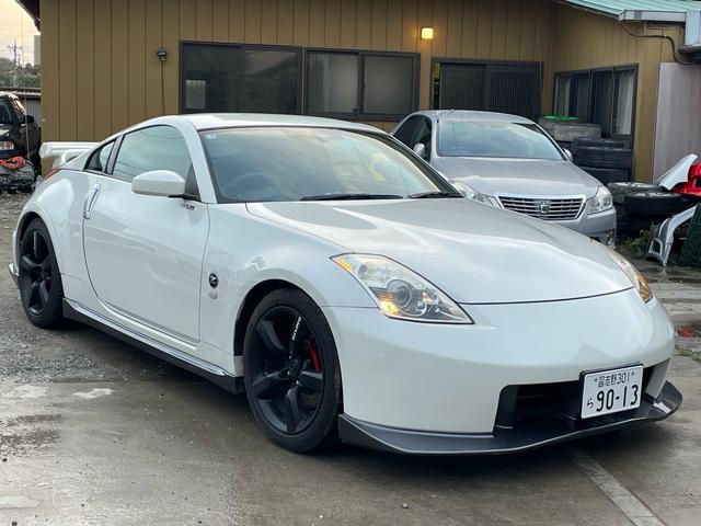 日産 フェアレディＺ バージョンニスモ　Ｚ３３．バージョンニスモ．ＶＱ３５ＨＲ．エスプリＺ３３専用カーボンＧＴウイング．フジツボマフラー．ＨＤＤナビ．ミラー一体型レーダー探知機．ｅｔｃ．．．