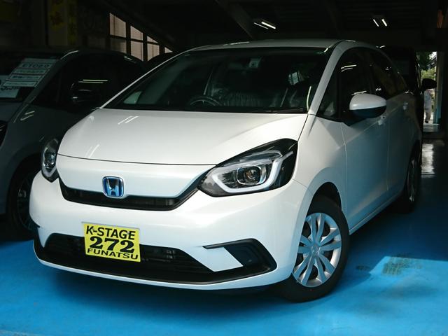 ｅ：ＨＥＶベーシック　●令和３年式　●走行・２９３５１Ｋｍ　●ナビ　●ＥＴＣ　●バックカメラ　●ＬＥＤヘッドライト　●電子制御パーキングブレーキ　●オートエアコン　●ハイブリッド　●レンタカーＵＰ　●ホンダセンシングレス