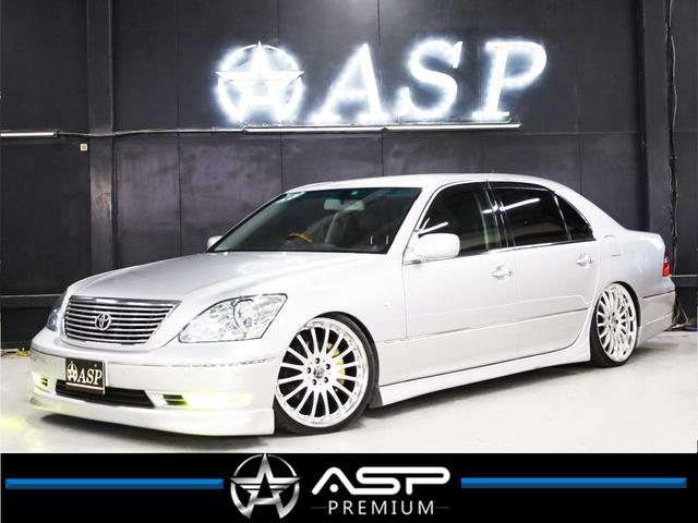 トヨタ セルシオ Ｃ仕様　後期型　黒革エアーシート　Ｃａｒｌｓｓｏｎ２０インチＡＷ