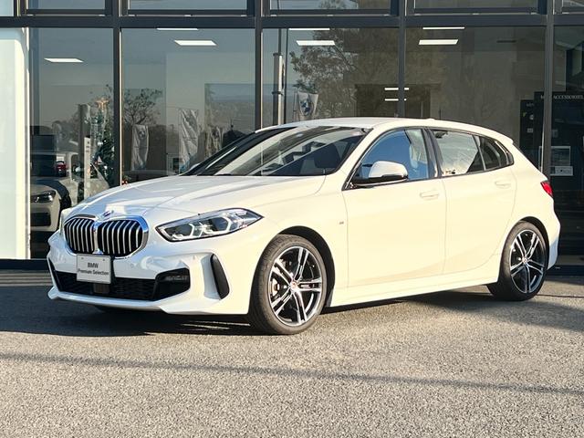 118d Mスポーツ 弊社デモンストレーションカー 前車追従クルーズコントロール オートトランンク インテリジェントセーフティ ハーフレザー オートホールド バックカメラ 前後センサー LEDヘッドライト 18アルミ(1枚目)