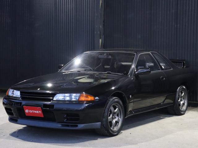 スカイライン(日産) ＧＴ−Ｒ　純正１６ＡＷ　ガナドールマフラー　ＴＲＳＵＴエアクリーナー　ＣＡＲＲＯＺＺＥＲＩＡメモリーナビ　ＥＴＣ　ドラレコ（Ｆ） 中古車画像