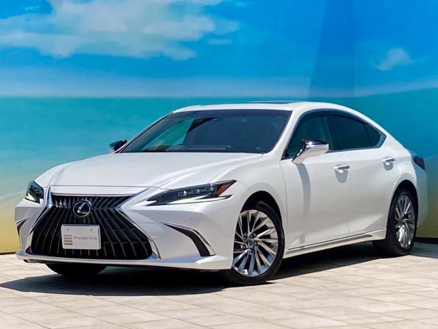 ＥＳ ＥＳ３００ｈ　バージョンＬ　マークレビンソン・パワートランク・デジタルインナーミラー・パノラミックビューモニター・ブラインドスポットモニター・ヘッドアップディスプレイ・サンルーフ・ＥＴＣ・ヘルプネットボタン・置くだけ充電（1枚目）