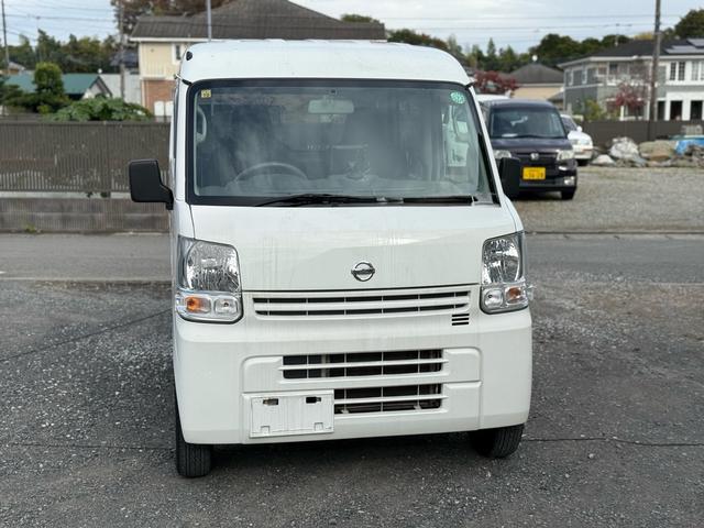 ＮＶ１００クリッパーバン(日産) ＤＸ　車検２年間　キーレス　ナビ　ＥＴＣ　２ｎｄ発進 中古車画像