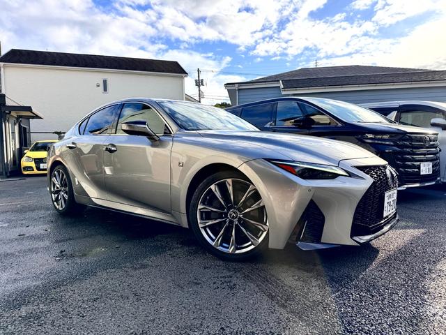 ＩＳ(レクサス) ＩＳ３５０　Ｆスポーツ　３眼ＬＥＤヘッドライト　アップルカープレイ　白革シート　純正オプションＬＳＤ 中古車画像