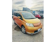 セレナ  中古車画像