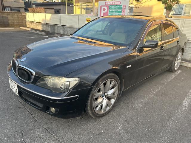 ７シリーズ(BMW) ７４０ｉ　ドライブレコーダー　ＥＴＣ　クリアランスソナー　オートクルーズコントロール　ナビ　アルミホイール　ＨＩＤ　サンルーフ　ＡＴ　キーレスエントリー　盗難防止システム　パワーシート　ＣＤ　ＭＤ 中古車画像