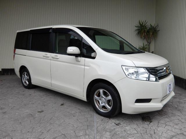 ステップワゴン(ホンダ) Ｌ　Ｌタイプ／プレミアムヒダマリアイボリーパール／純正ＨＤＤインターナビ／ＴＶ／ＤＶＤビデオ／全方位カメラ／純正フリップダウンモニター／ＥＴＣ／モデューロアルミホイール／スマートキー／禁煙車／修復歴無し 中古車画像