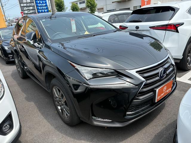 ＮＸ(レクサス) ＮＸ３００ｈ　バージョンＬ　赤革シート／三眼ＬＥＤ／サンルーフ／純正ナビ／地デジ／Ｂカメラ／電動Ｒゲート／パーキングアシスト 中古車画像