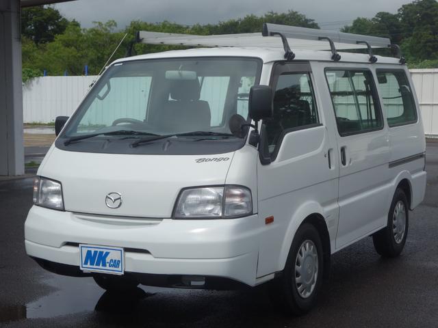 広い敷地に普通車・軽自動車・商用車合わせて在庫車両約３００台展示中です！