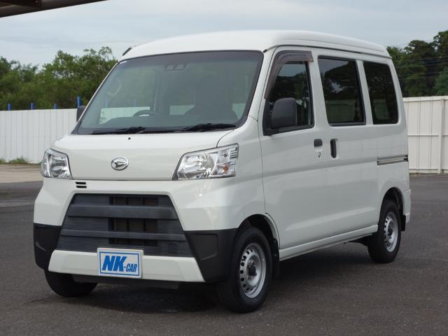 ハイゼットカーゴ ＤＸ　ＳＡＩＩＩ　ハイルーフ　スマートアシスト　車検Ｒ９年９月　４速ＡＴ　ＥＴＣ　キーレス　ＡＭＦＭラジオ　プライバシーガラス　オーバーヘッドコンソール　パワーウィンドウ（1枚目）