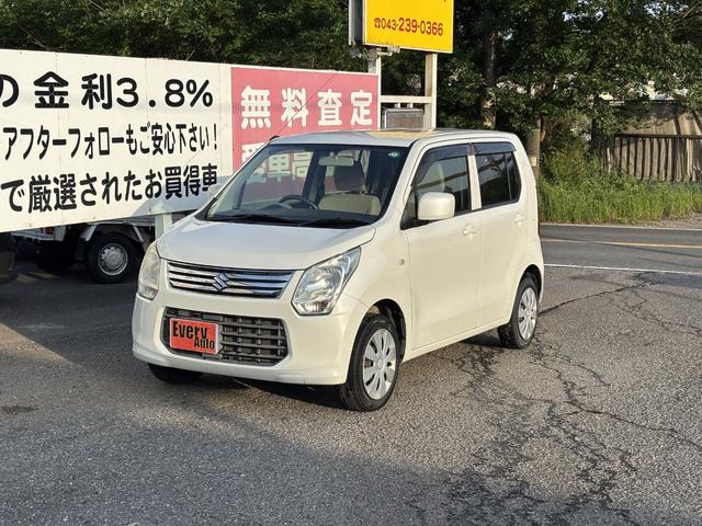 ＦＸ　キーレスエントリー　アイドリングストップ　電動格納ミラー　ＣＶＴ　盗難防止システム　ＡＢＳ　ＣＤ　ミュージックプレイヤー接続可　アルミホイール　衝突安全ボディ　エアコン　パワーステアリング