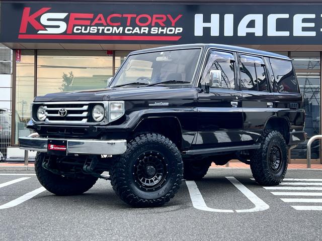 ランドクルーザー７０(トヨタ) ＺＸ　ＮＯＸ適合　リフトＵＰ　ディーゼル　４ＷＤ　ＡＴ　全塗装 中古車画像