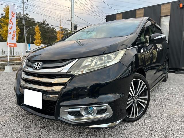 車両周辺をカメラ映像で確認できる機能！全周囲カメラ！ 後席モニター　３列シート　ウォークスルー　オットマン　ＣＶＴ　ＣＤ