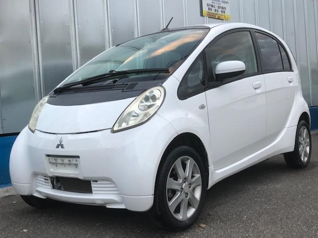 ナビ搭載！迷う道も知らない道も安心して走れます！ エアコン　パワーウィンドウ　運転席エアバッグ