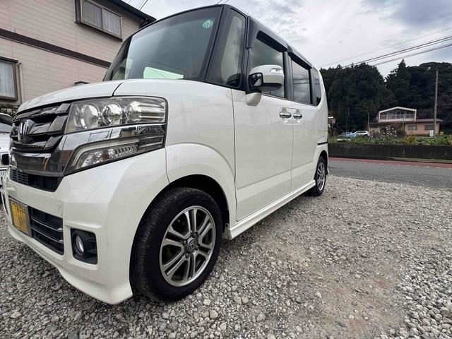 大人気のＮＢＯＸカスタム入荷しました！！お早めに！！ ＧＬパッケージ、ナビ、ＥＴＣ、バックカメラ等便利な装備付いております！！