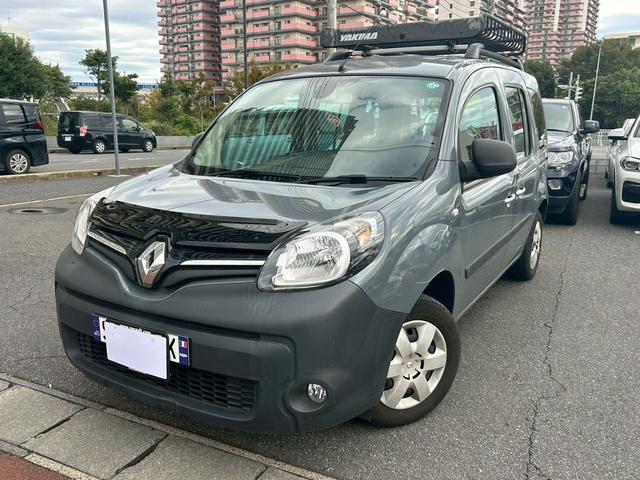 後方確認をサポート!バックカメラ付き! パワーウィンドウ 運転席エアバッグ 助手席エアバッグ サイドエアバッグ