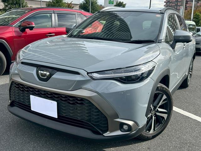 天気のいい日に快適なドライブを！サンルーフ付！ ＬＥＤヘッドランプ　電動リアゲート　アルミホイール　スマートキー　ＣＶＴ