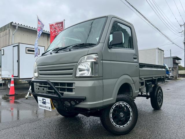 キャリイトラック ＫＣエアコン・パワステ　軽キャンパーベース車　リフトＵＰ　フロントガードバー　社外ナビ　社外アルミ　ＥＴＣ　全塗装（1枚目）