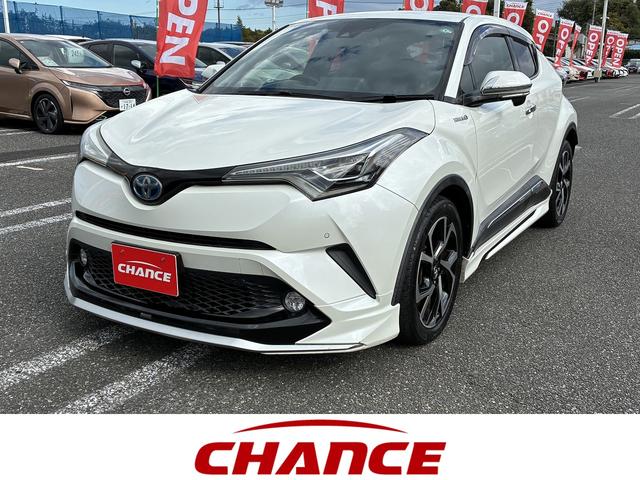 Ｃ−ＨＲ(トヨタ) Ｇ　ＳＤナビゲーションシステム　フルセグテレビ　ＣＤ　ＢＬＵＥＴＯＯＴＨ　バックカメラ　スマートキー　プッシュスタート　ＥＴＣ　クルーズコントロール　前席シートヒーター　ＬＥＤヘッドライト　フォグランプ 中古車画像