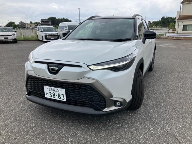 カローラクロス ハイブリッドZ 2トーン 人気のパノラマルーフ付き