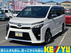 トヨタ　ヴォクシー　ＺＳ　煌ＩＩＩ衝突軽減【７人乗●走行５０，７６５Ｋｍ　後期】　【禁煙車】【９型Ｂｌｕｅｔｏｏｔｈオーディオ対応ＳＤナビ●フリップダウンＭ