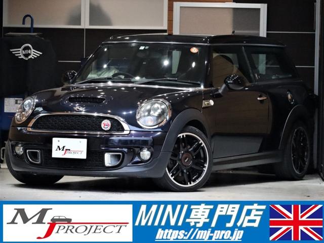 ＭＩＮＩ ＭＩＮＩ クーパーＳ　クラブマン　ハンプトン　特別仕様車ハンプトン　黒革シート　シートヒーター　ＥＴＣ　タイヤ４本新品　イグニッションコイル＆プラグ新品　ウオーターポンプ＆サーモスタット新品　バッテリー新品　エンジンオイルパンガスケット交換