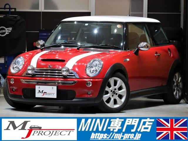 ＭＩＮＩ クーパーＳ　最終後期型　整備点検記録簿完備　禁煙車　消耗品交換実施　クーパーＳ　６速ＡＴ　アディショナルヘッドライト　リヤセンサー　３本スポークステアリング　ＨＤＤナビ　ＣＤ・ＤＶＤ再生　バックカメラ　ＥＴＣ（1枚目）