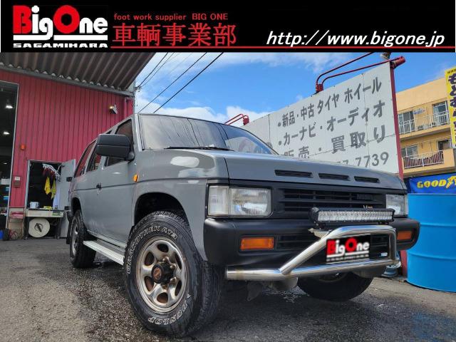 テラノ Ｖ６－３０００　Ｒ３Ｍ　走行距離１５２２１５ｋｍ　オリジナルペイント　４ＷＤ　５ＭＴ