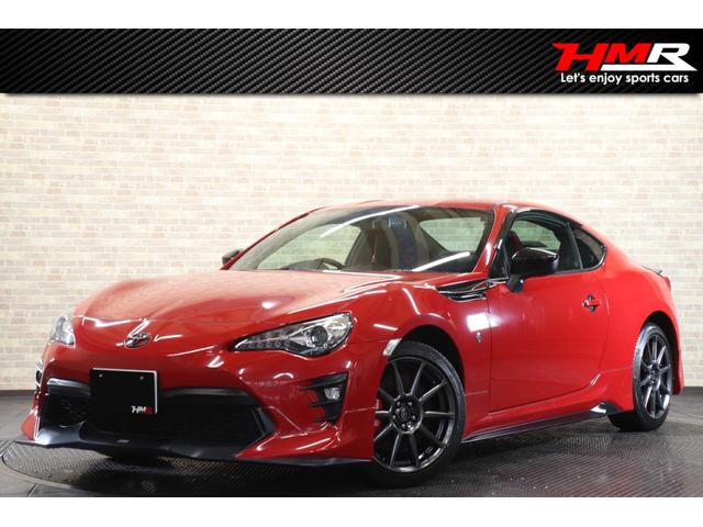 ８６ ＧＴ　６ＭＴ　ＴＲＤエアロ　カラードフィン　トランクスポイラー　モデリスタリアスパッツ　オプションｂｒｅｍｂｏ　１７インチ　ナビ　バックカメラ　ＥＴＣ（1枚目）