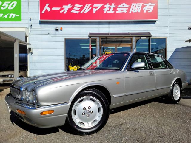 ジャガー ＸＪ ＸＪ　エグゼクティブ３．２－Ｖ８　Ｗエアバッグ・サイドエアバッグ・本革シート・シートヒーター・クリアランスソナー・キーレス・アンテナ分離ＥＴＣ・純正１６ＡＷ