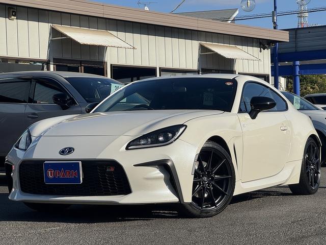 ハイブリッド専門店、ユーパーク・スクウェアー店です。 Ｆ６・フルセグワイドナビ・ＢＴオーディオ・Ｂカメラ・ＬＥＤライト