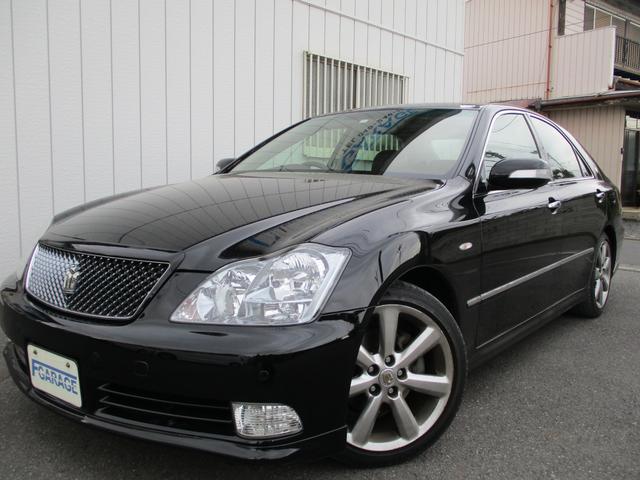 トヨタ クラウンロイヤルサルーン ナビ 黒革 サンルーフ 法人１オーナーの中古車 車体価格49 8万円 04 平成16 年式 走行2 8万キロ 車体色ブラック 埼玉県川越市牛子７１ ８ 有 エフガレージ 川越店の在庫 グーネット中古車