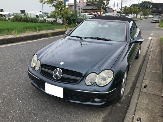 メルセデス・ベンツ ＣＬＫ３５０カブリオレ　ＤＶＤナビ　パワーシート　レザーシート　ＨＩＤ　クルーズコントロール　ディーラー車　左ハンドル　ＡＭＧ１７インチアルミホイール　７速オートマ　オートエアコン　シートヒーター