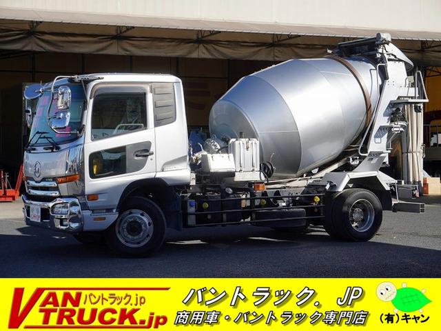 増トン　ベッド付　ミキサー車　最大混合容量３．２立米　新明和　積載７５５０ｋｇ　ドラム容量６．３立米　電動ホッパーカバー　水タンク　メッキパーツ　アルミホイール　タコグラフ　ミラーヒーター　バックカメラ　ＥＴＣ　ＨＩＤヘッドライト　坂道発進補助(1枚目)