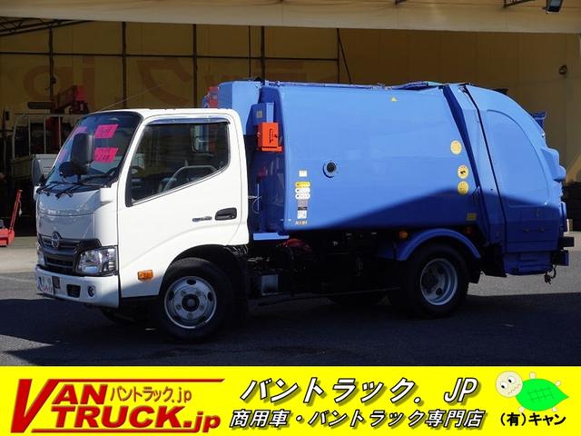 １５１５７ パッカー車　プレス式　２ｔ積　４．２立米　単独動作　極東　Ｂカメラ　ＭＴ