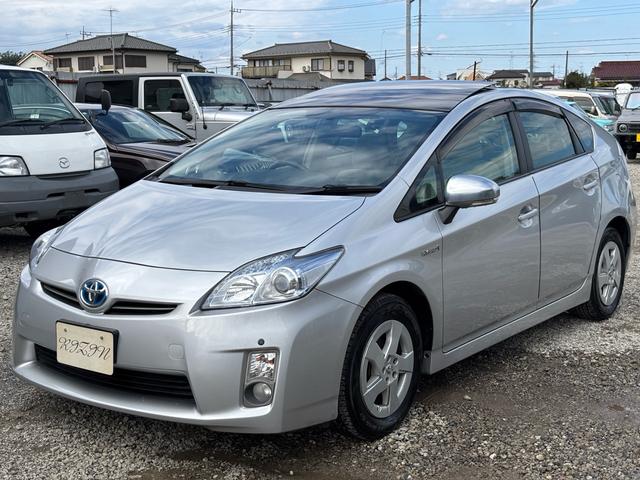 プリウス 走行7万km台 入庫しました♪