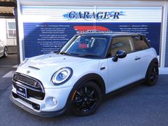 ＭＩＮＩ　ＭＩＮＩ　クーパーＳ　純正６速ＭＴ　Aftermarket１７インチＡＷ　ＤｕｅｌＬ