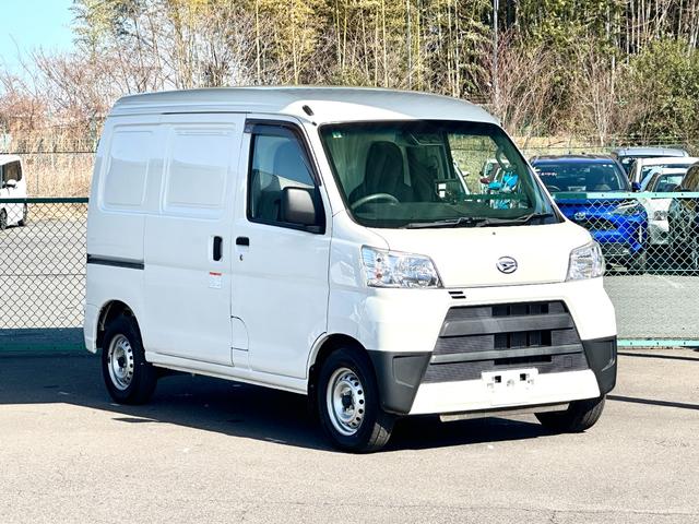 ４ＷＤ　スマートアシスト　冷蔵冷凍車　中温‐２℃設定　デンソー冷凍機　レーンキープアシスト　アイドリングストップ　キーレス　ＡＢＳ　助手席エアバッグ　バックカメラ　庫内ライト