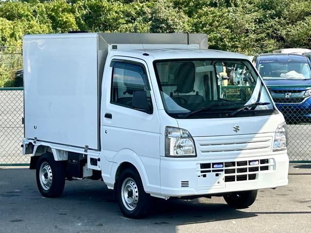 キャリイトラック ４ＷＤ　低温冷蔵冷凍車　－２０℃設定　キャリイ食品シリーズ　片側スライドドア　リヤロックロット扉　キーレス　パワーウィンドウ　バックカメラ　助手席エアバッグ　ＡＢＳ　左右９０度ストッパー　保冷カーテン　スノコ　庫内ライト　荷箱カギ（1枚目）